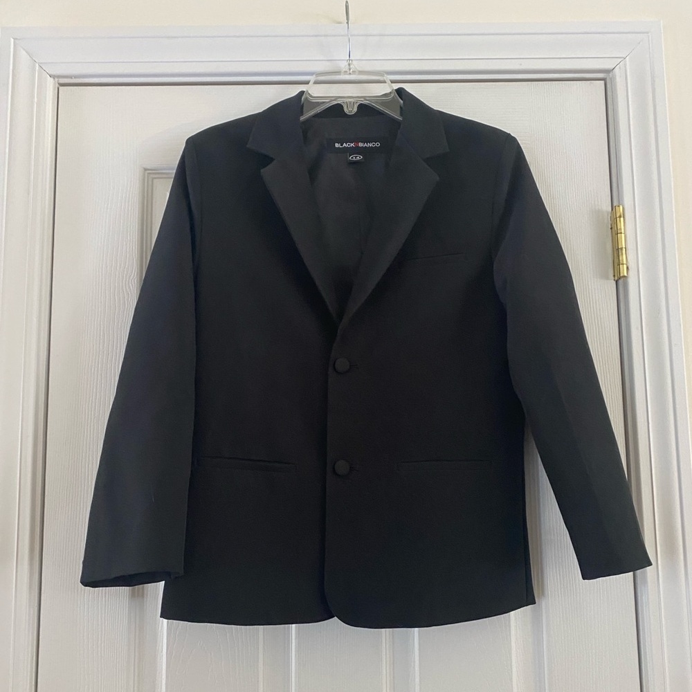 Black Blazer / Suit Jacket, 2 Button 3 Pocket, Size Boy's 14, Black n Bianco